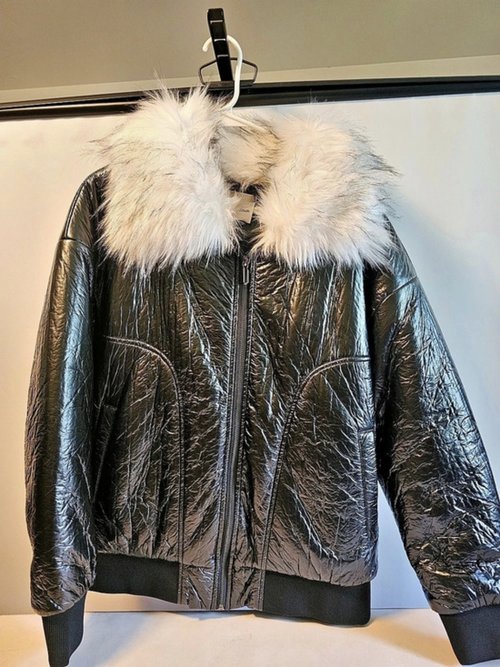 RS Black & White Faux Fur Collar Jacket Like New